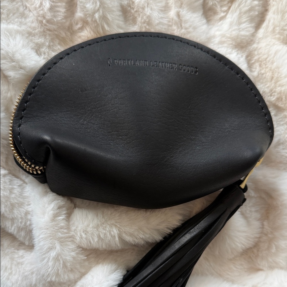 Portland Leather Midnight Black coin purse